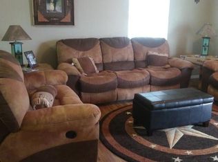 818 Matt Ct, Azle, TX 76020