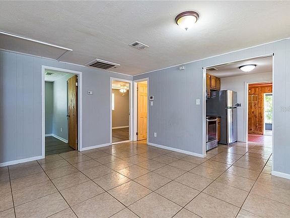 3rd image of 8407 N Tangerine Pl