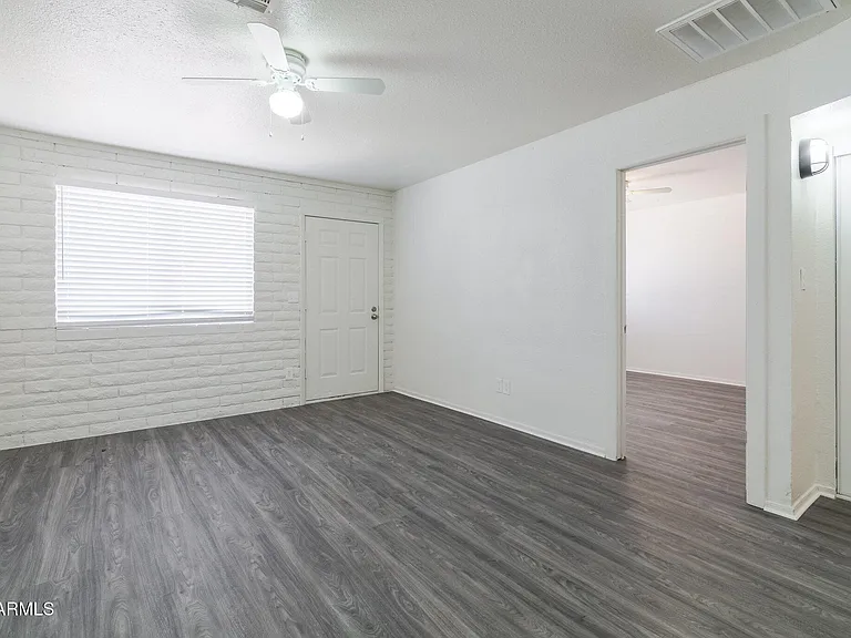 3111 W Jefferson St #1 — Photo 4