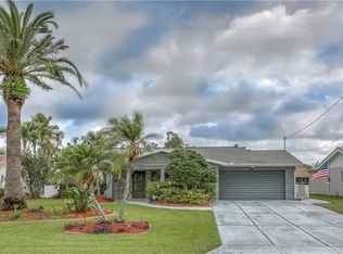 3955 Floramar Ter, New Port Richey, FL 34652