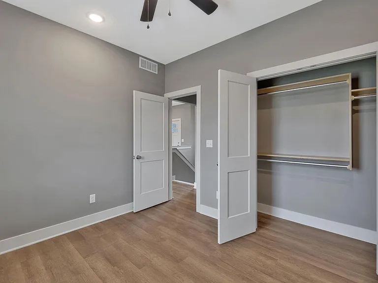 4617 S Doris Ct — Photo 34