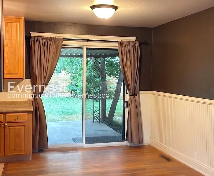 104 Princeton Rd — Photo 7