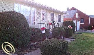 2nd image of 21715 Lincoln St