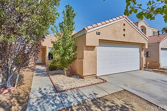 1st image of 13606 Monterey Way