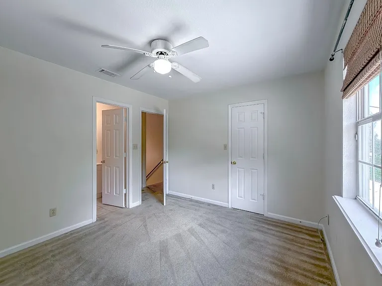 836B W Georgia St — Photo 20