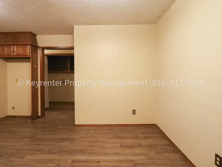 E 39th Pl Quadplex — Photo 10