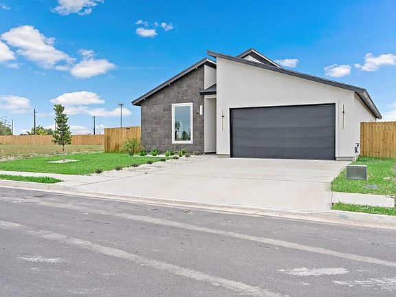 3rd image of 1115 Moses Dr