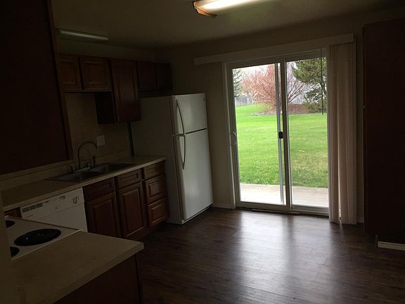 3rd image of 13201 E Alki Ave APT 2