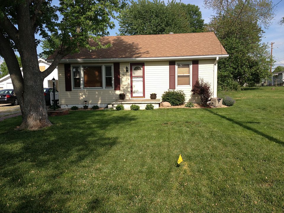 1st image of 1105 Locke St