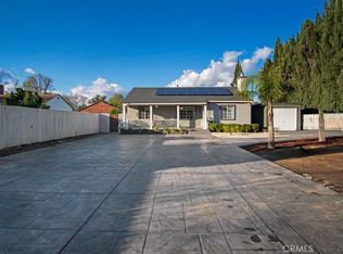 15805 Chase St, North Hills, CA 91343