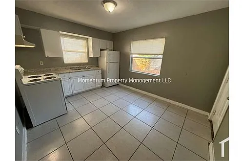 2909 N 17th St Photo 1