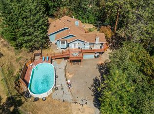 5266 Dark Hollow Rd, Medford, OR 97501