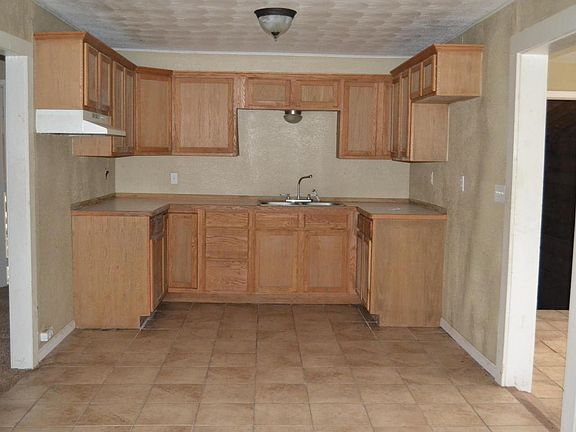 2nd image of 16177 Farm Road 1027