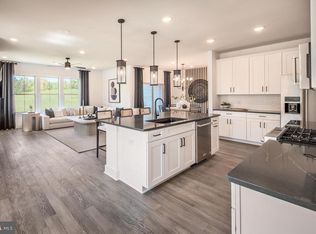 5005 Quartermaster Ln, Jamison, PA 18929