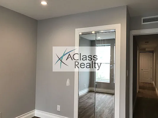Rented by A Class Realty Long Island City LLC | media 4
