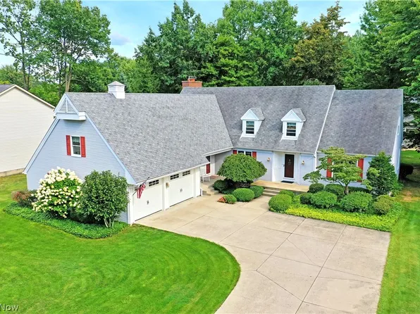116 Beechwood Dr, Cortland, OH 44410