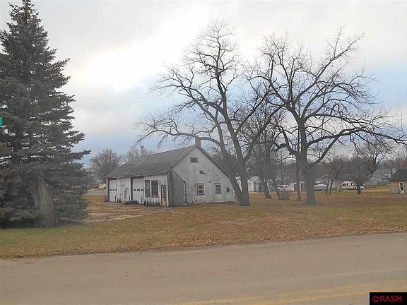 2nd image of 202 S Main St