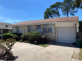 3008 Lake Villa Dr, Metairie, LA 70002