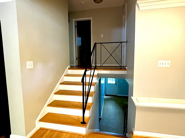 Lillian Dr — Photo 5