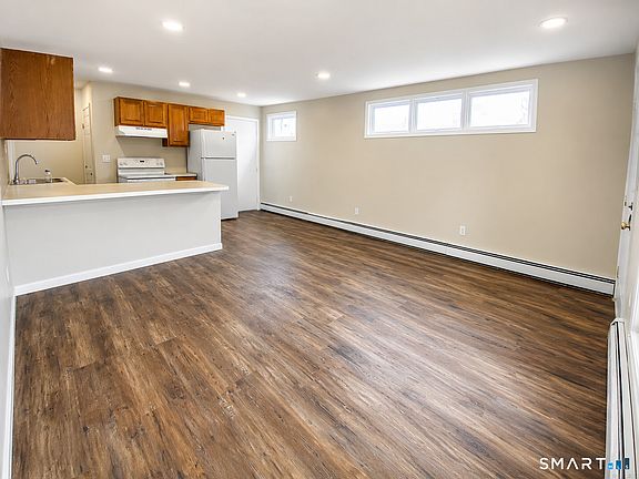 2nd image of 177 Prospect St #2