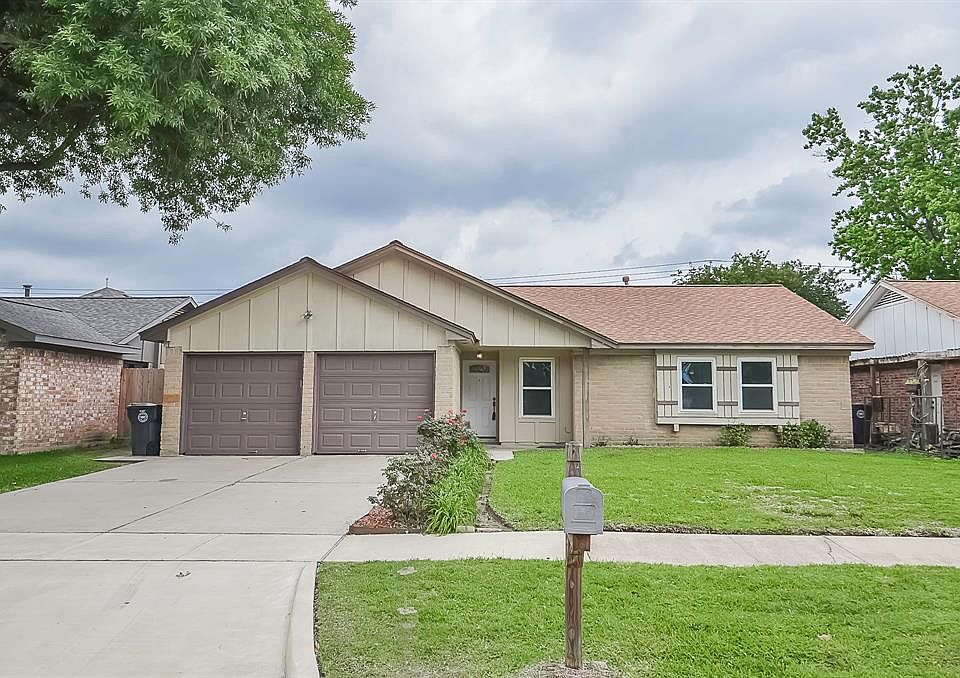 1st image of 13454 Greenbriar Drive