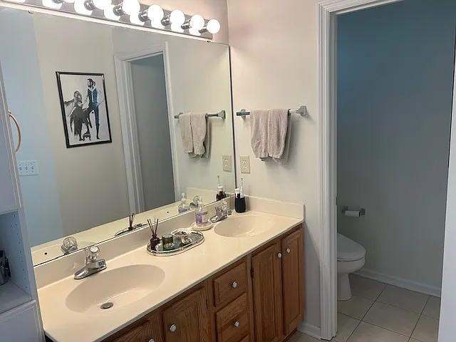 135 Revolution Dr — Photo 15