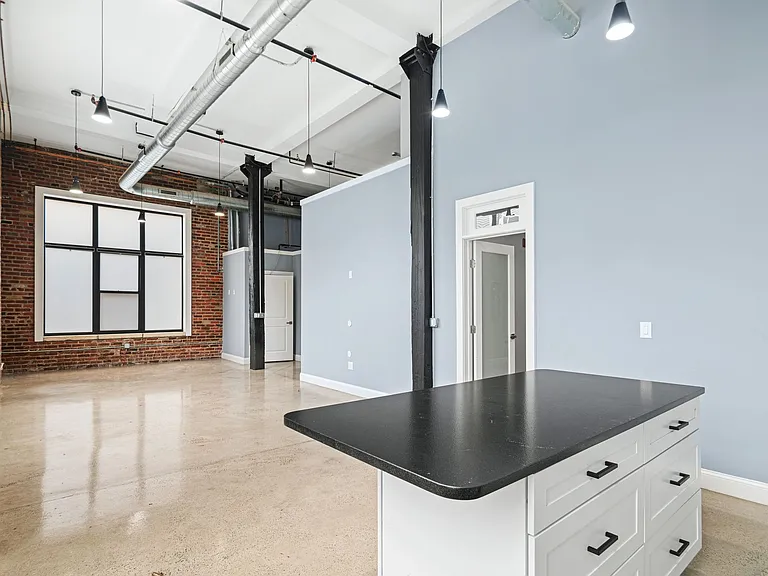 3421 Richmond St #114 — Photo 15