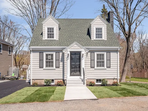 58 Nahant St, Wakefield, MA 01880