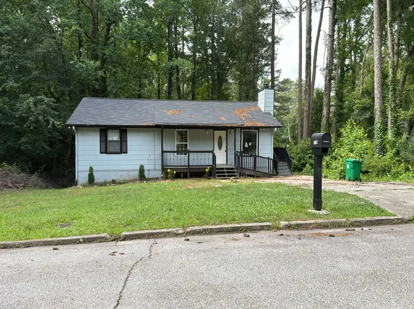 1708 Vauxhall Dr, Lithonia, GA 30058