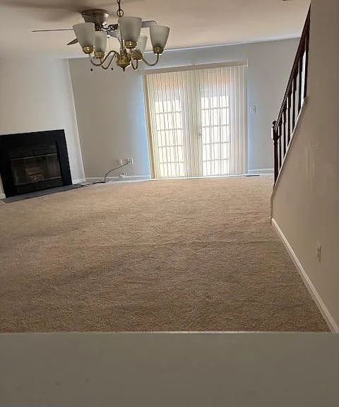 3719 Roxbury Ln — Photo 2