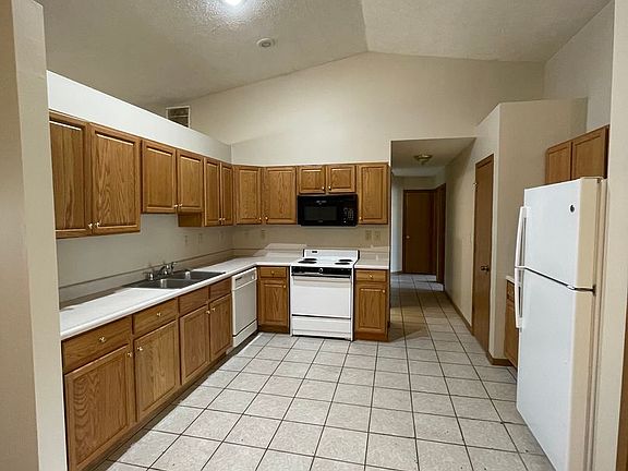4th image of 3006 Butterfield Ct #A