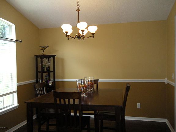 2nd image of 14583 Camberwell Ln N
