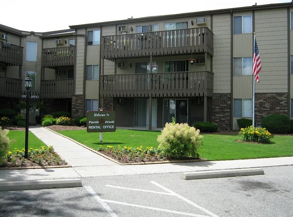 Turtle Creek Apartments — Photo 1