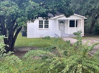 750 Wolfe St, Elloree, SC 29047