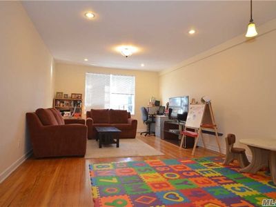 72-10 112th St APT 2G, Forest Hills, NY, 11375