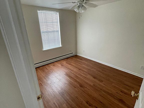 5th image of 773 E Mount Morris St APT 1
