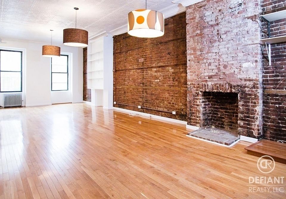 1st image of 292 8th Ave #1