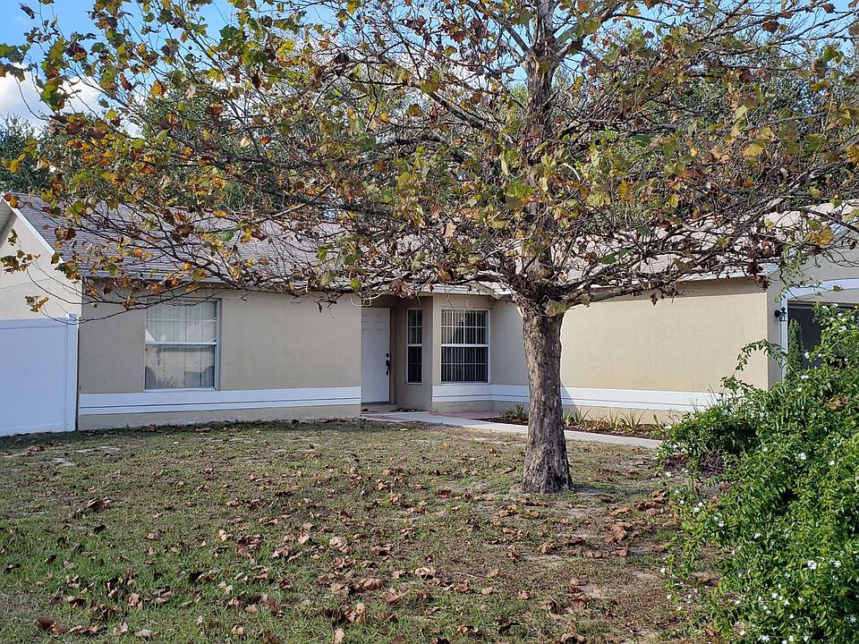 1st image of 12139 Woodglen Cir