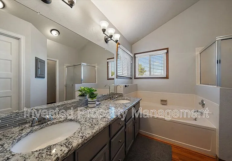 7291 Palisade Dr — Photo 22
