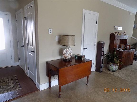 4th image of 127 Kirkwood Dr