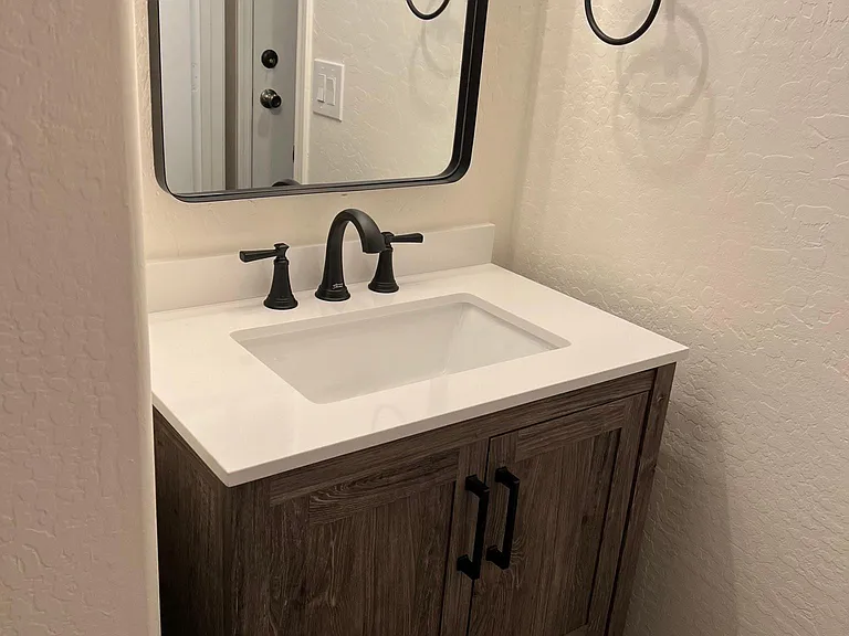 1/2 bath recently upgraded