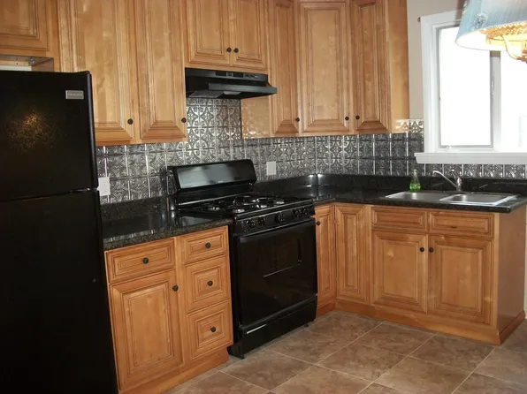125 Poplar St, Kingston, PA 18704