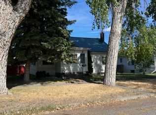 15 4th Ave SW, Choteau, MT 59422