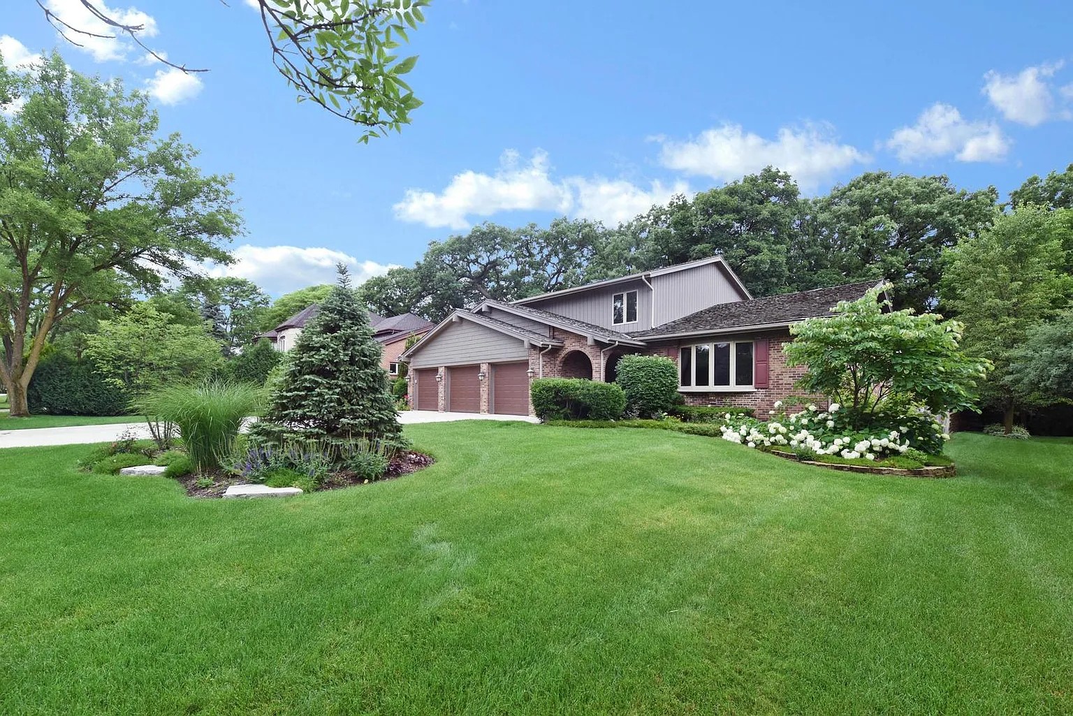 813 Red Stable Way photo 1