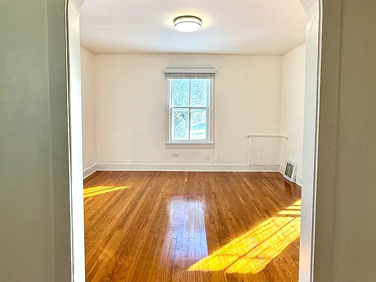 Entrance and view into dining space