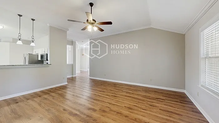 5039 Wolfchase Farms Pkwy — Photo 5