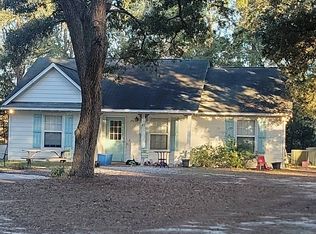 87 Easy Living St, Freeport, FL 32439