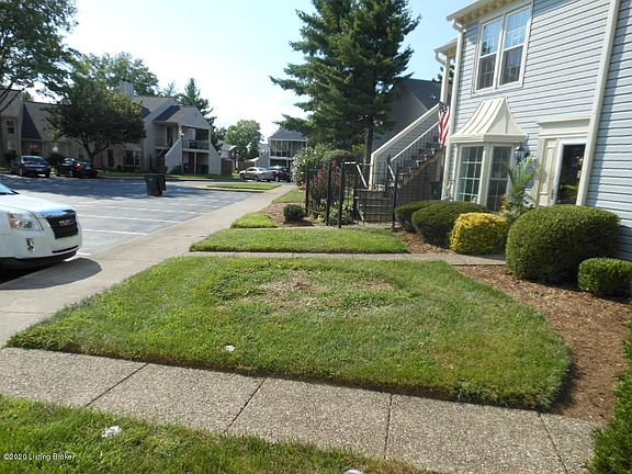 3rd image of 729 Yorkwood Pl