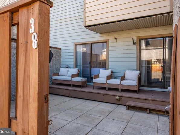 108 120th St Unit 38, Ocean City, MD 21842