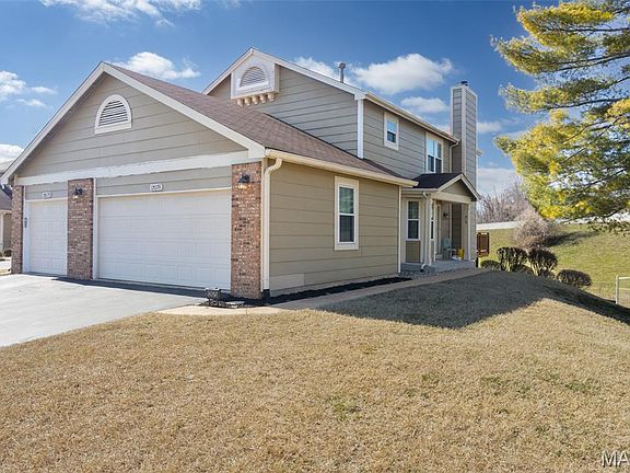 3rd image of 12075 Autumn Lakes Dr
